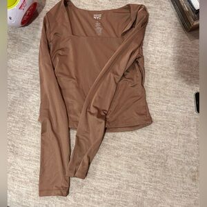 Brown Long Sleeve Top Madden New York